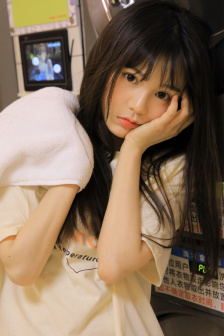电影演员朱京红